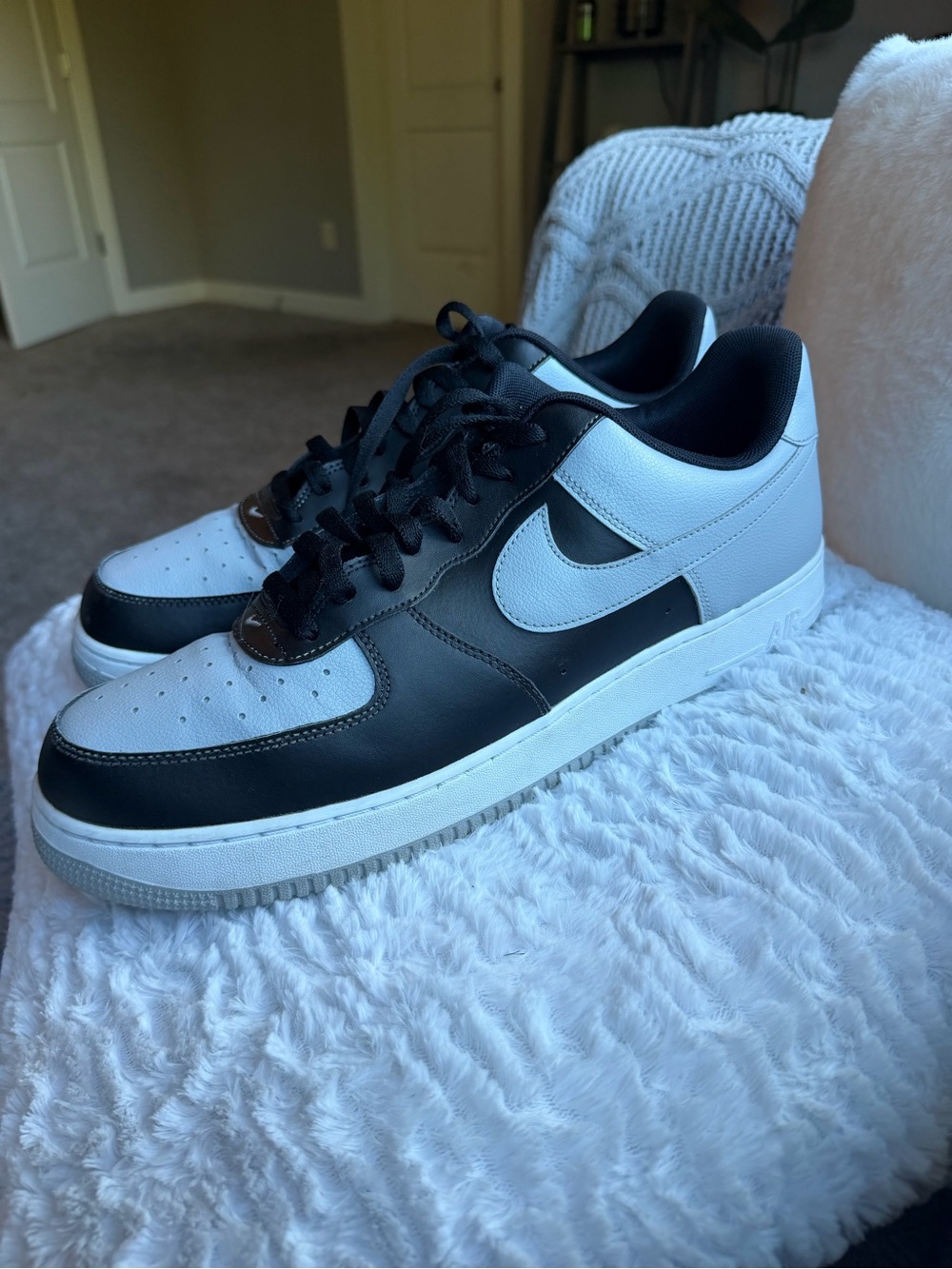 Nike Air Force 1 Low — Black & White Leather Sneakers